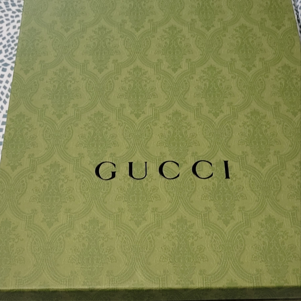 Gucci shirt boxes